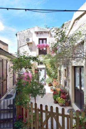Case del Vicolo Stretto